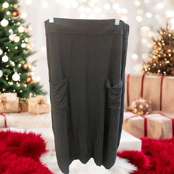 CUT LOOSE - POCKET SKIRT - SIZE MD $29.00-$124.00 - Picture 1 of 2